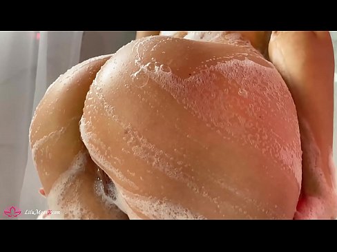 ❤️ Brunette onanerer fisse med vibrator til intens orgasme i brusebad ️❌ Porno at da.tradewin.top ❌️